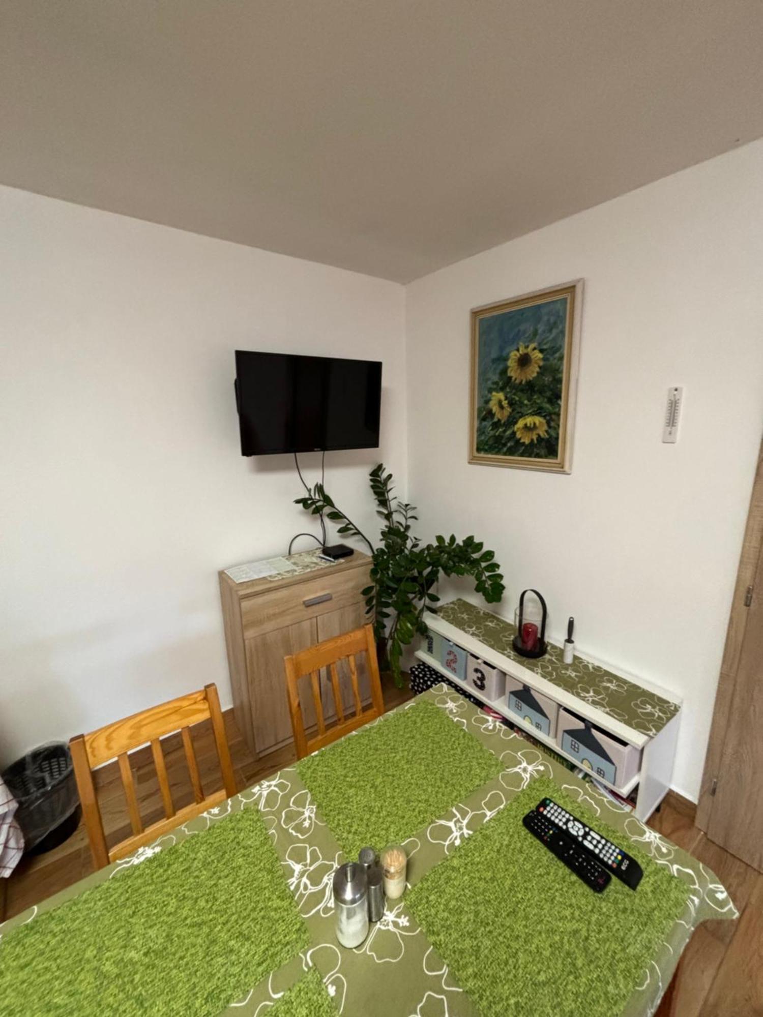 Strazov Apartman Pod Kostelem מראה חיצוני תמונה