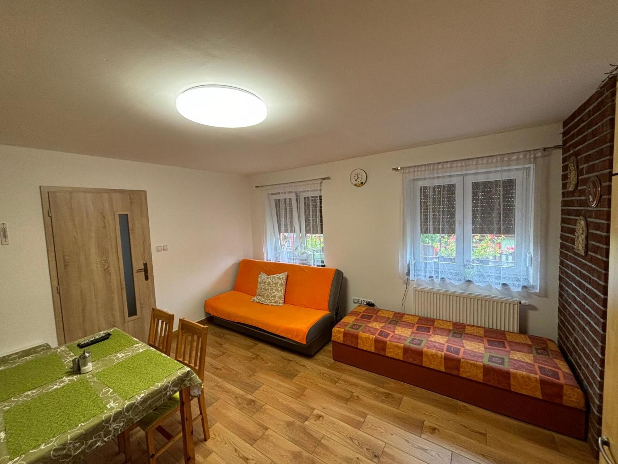 Strazov Apartman Pod Kostelem מראה חיצוני תמונה